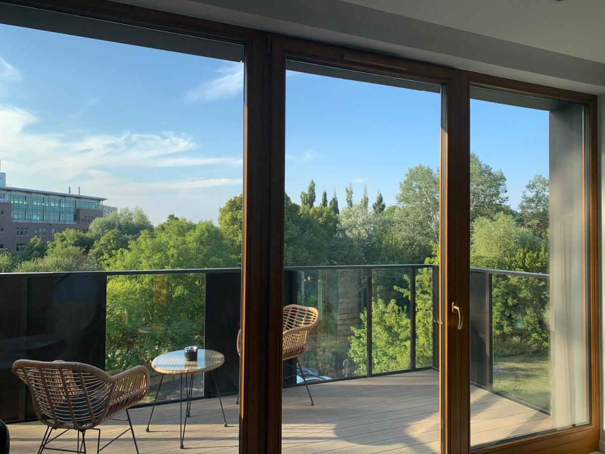 Baltic Riviera Apartments - Garden Sanctuary Retreat グダニスク エクステリア 写真